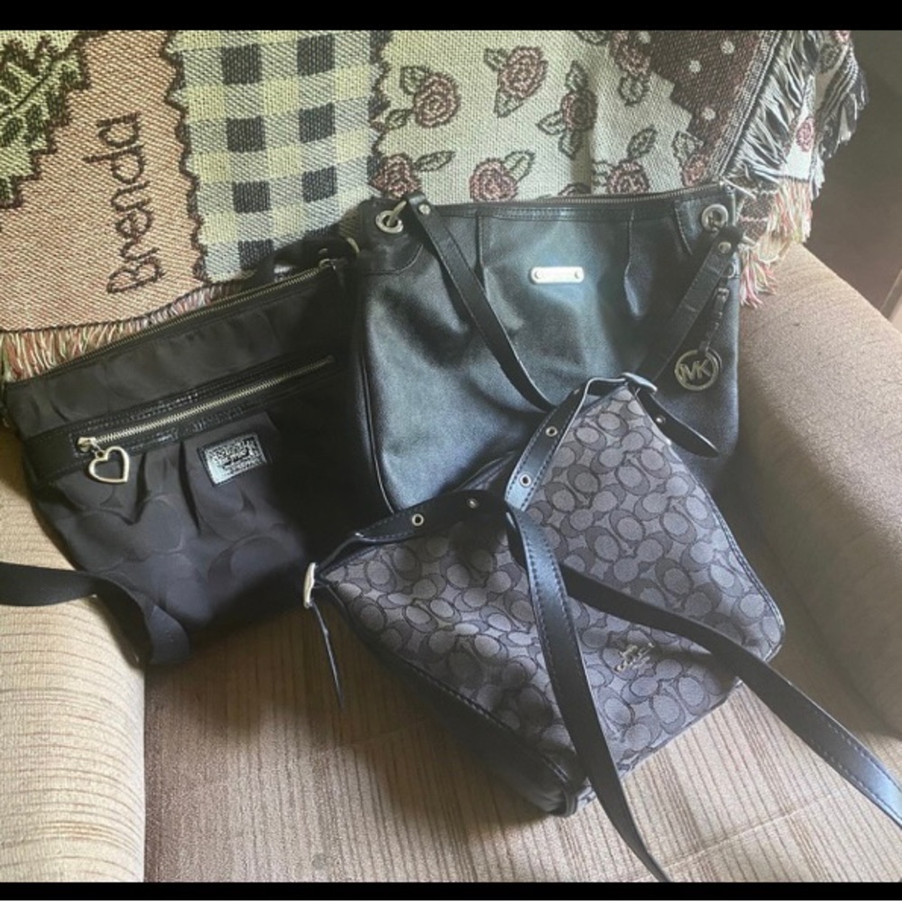 Michael Kors Crossbody/Coach Bundle
